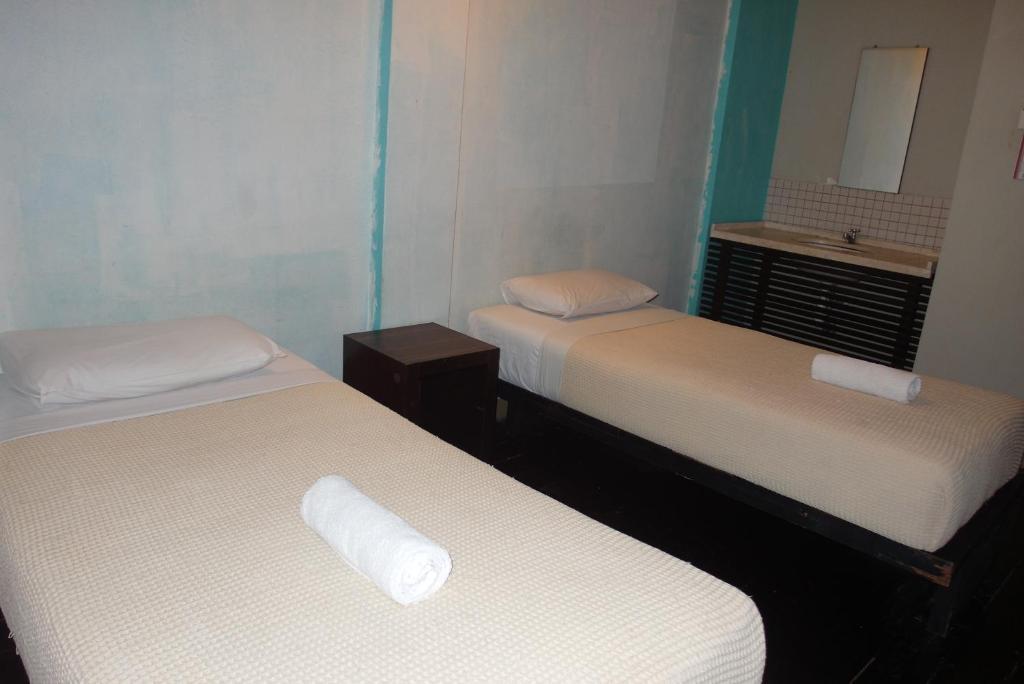 Number Eight Guesthouse Kuala Lumpur Phòng bức ảnh