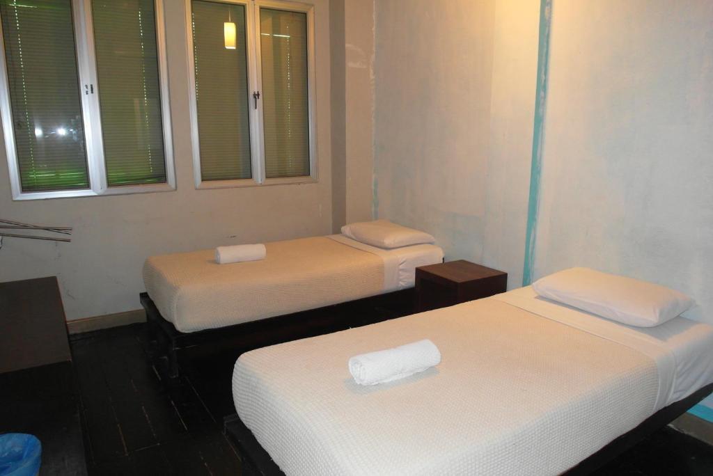 Number Eight Guesthouse Kuala Lumpur Phòng bức ảnh